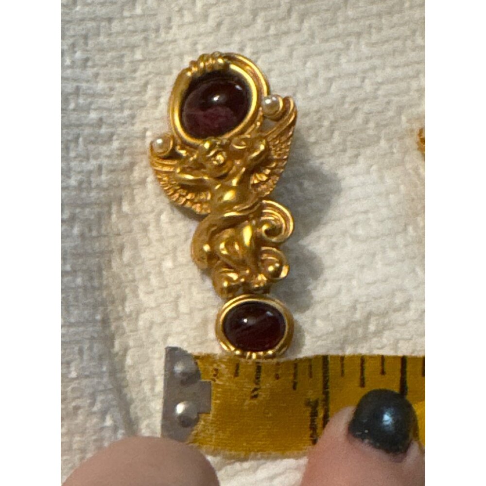 Vintage Elizabeth Taylor Avon Angel Cherub Clip-On Earrings Matte Gold Tone Red - Picture 9 of 9